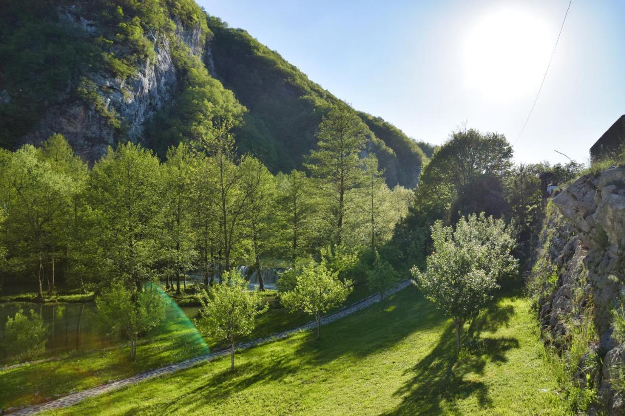 Konoba Slapovi Jajce Exterior foto
