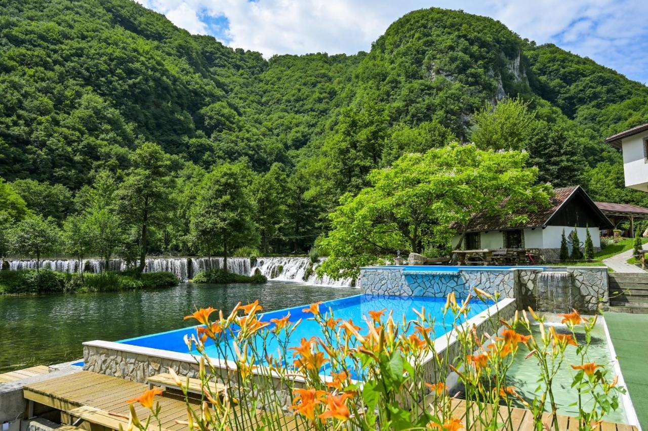 Konoba Slapovi Jajce Exterior foto